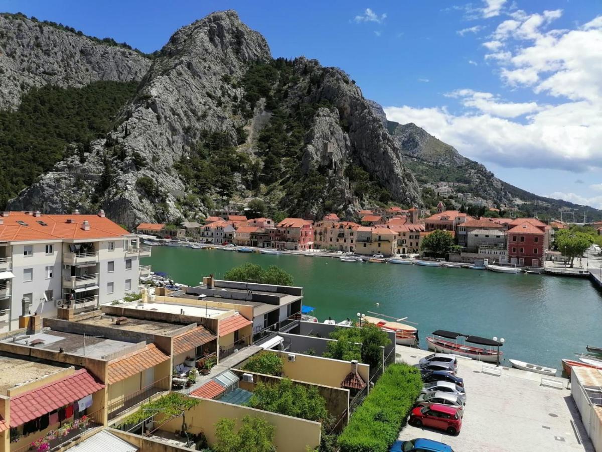 Penthouse Maremonte Apartment Omis Bagian luar foto